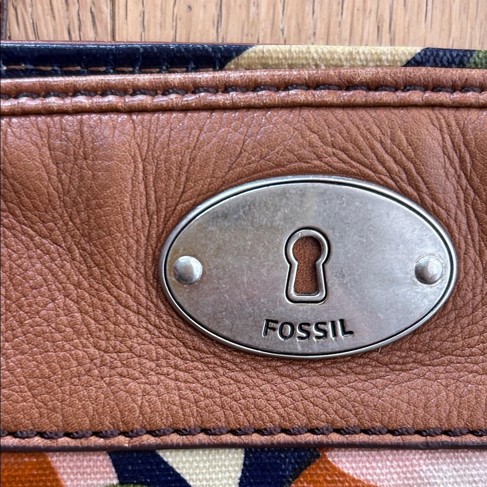 Fossil Women's Blue and Brown Patterned Tote - Picture 2 of 7